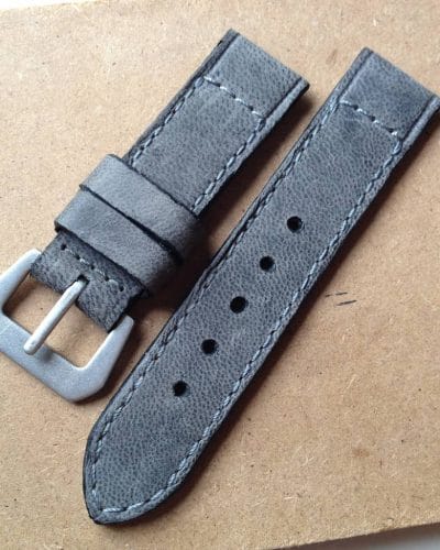LE CUIR NOIR CRAQUE - Gunny Straps Official