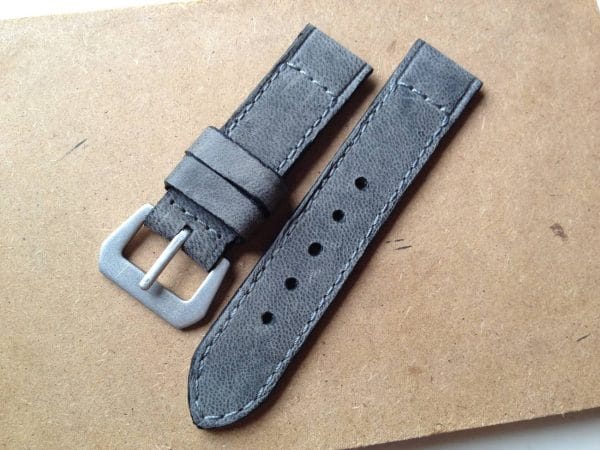 LE CUIR NOIR CRAQUE - Gunny Straps Official