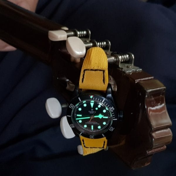 An elastic strap called kolor strap grey red blue green yellow orange by gunny straps official online store for rolex tudor richard mille patek panerai hublot audemars omega seiko