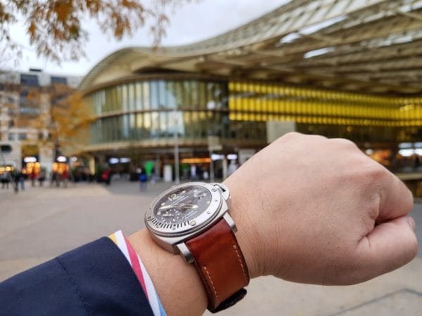 vintage tan serie with velcro closure system and curved ends for any watch brands